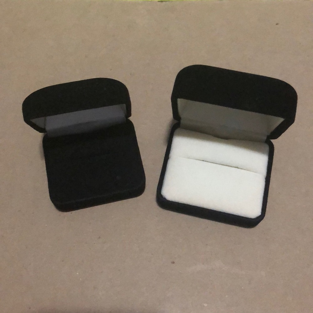 2 Kay ring Jewelry box with their respective box